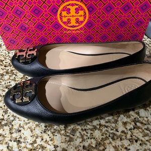 Tory Burch Claire ballet flat-like new!